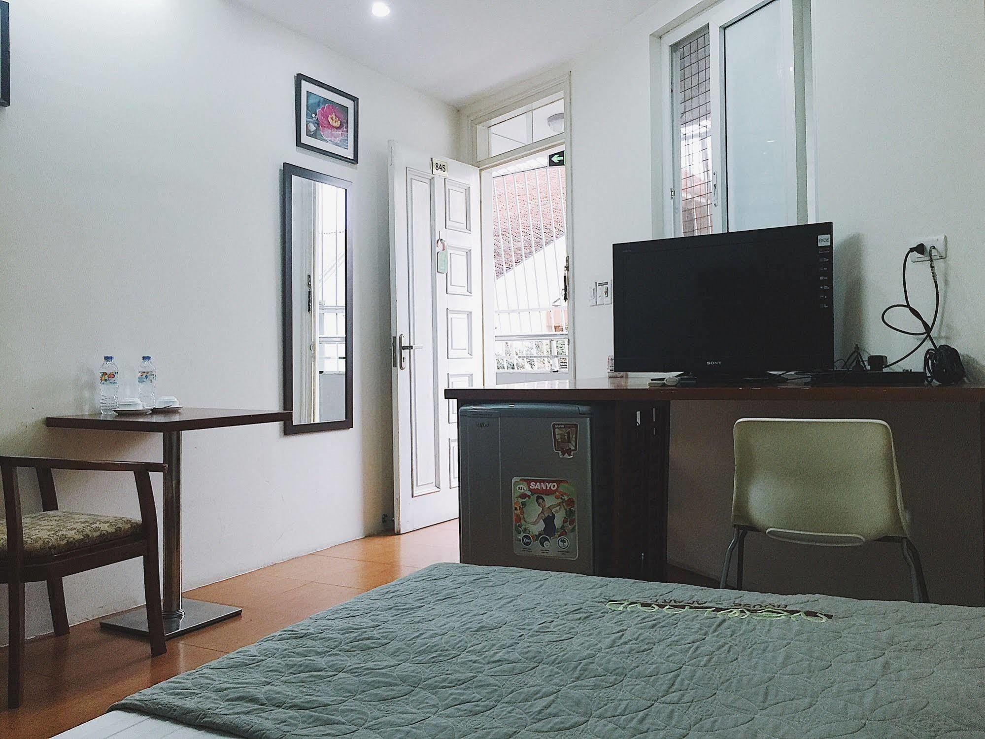 V-Studio Apartment 2 ฮานอย ภายนอก รูปภาพ